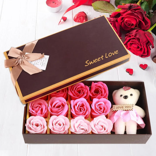 Coffret Cadeau Romantique QANYEGN : Savon De Bain Parfumé Floral avec Pétales de Roses et Ours en Peluche - Idéal pour la Saint-Valentin