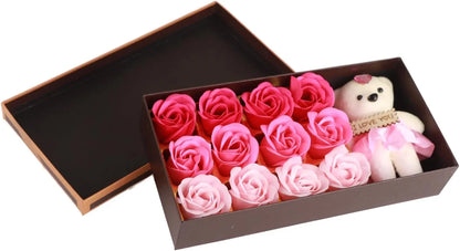 Coffret Cadeau Romantique QANYEGN : Savon De Bain Parfumé Floral avec Pétales de Roses et Ours en Peluche - Idéal pour la Saint-Valentin